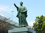 勝海舟像